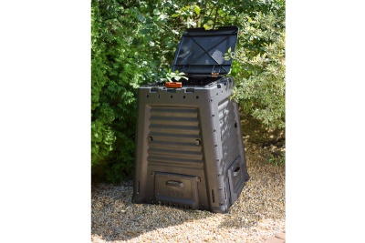 plastikovyy-komposter-Mega-Composter-keter-na-650-litrov-krishka-otkrita.jpg